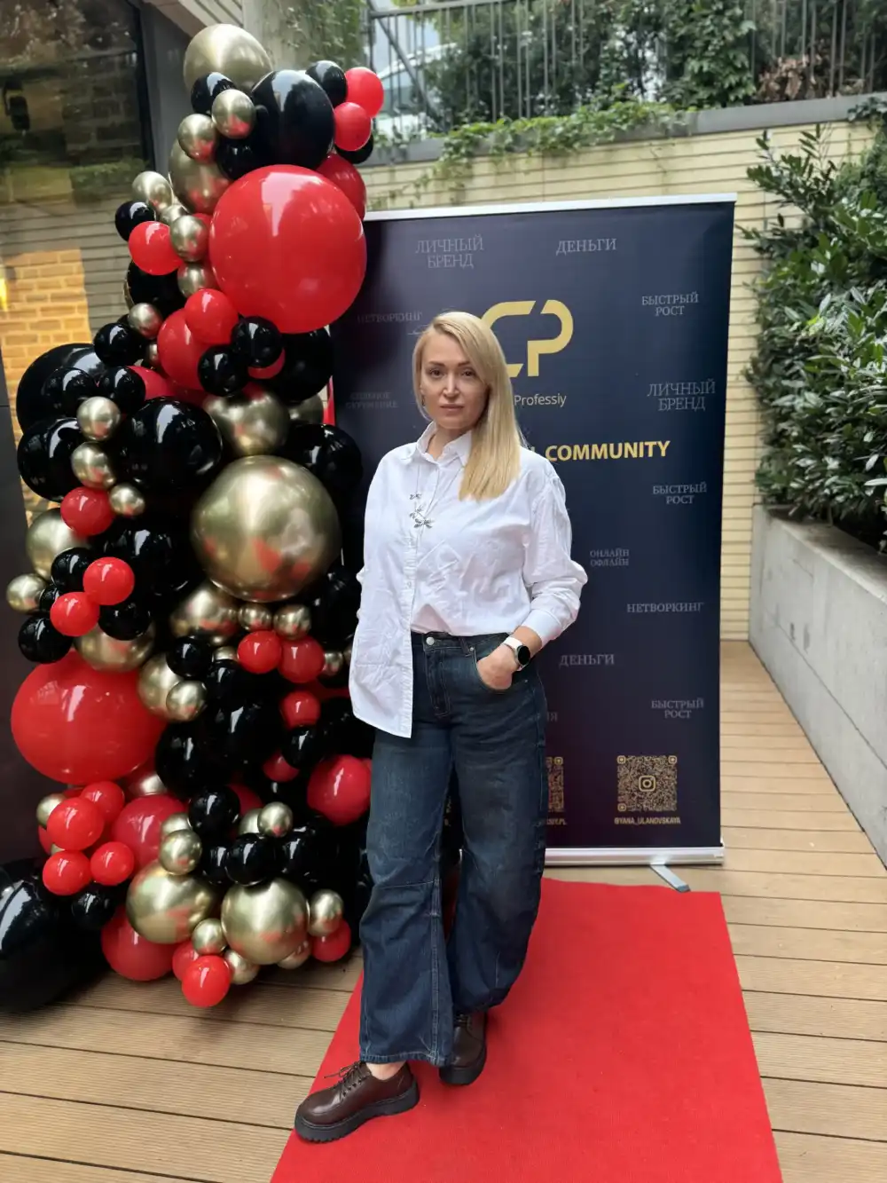 Trenerka, stylistka, ekspertka fryzjerstwa Alena Semiantsova - fryzjer Warszawa (1)